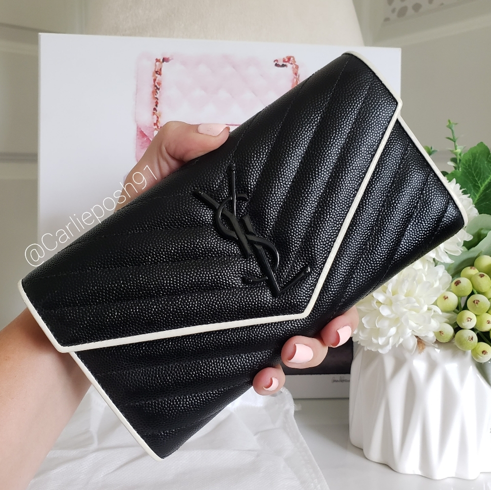 *SOLD* Authentic Pre-owned Yves Saint Laurent Grain De Poudre Envelope Wallet - Picture 4 of 15
